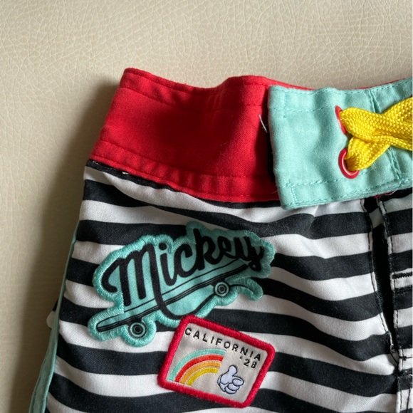 Disney x Mickey Mouse Swim Trunks 2T - Picture 2 of 13